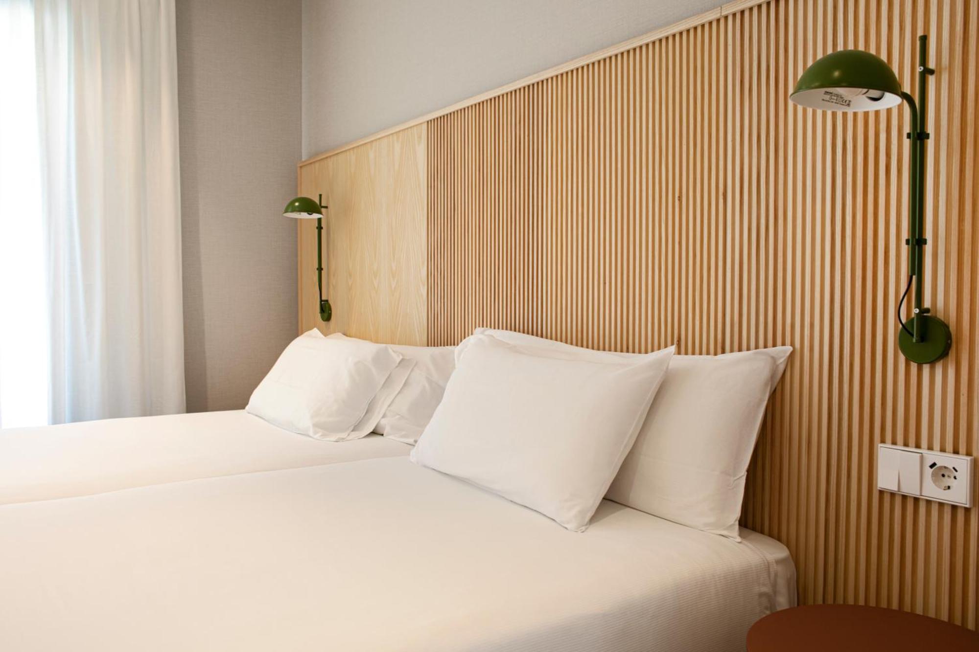 Hotel Dos Rios Origen Aínsa Exteriör bild