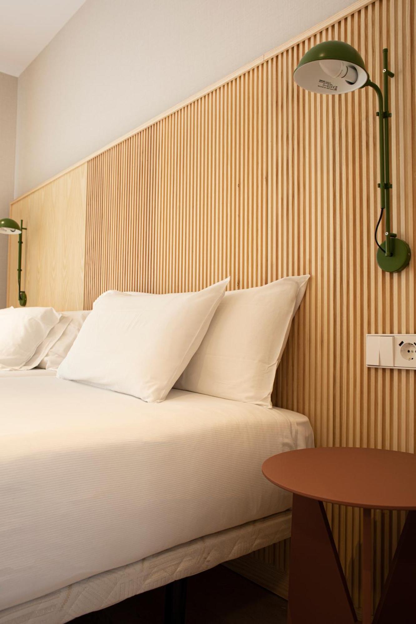 Hotel Dos Rios Origen Aínsa Exteriör bild