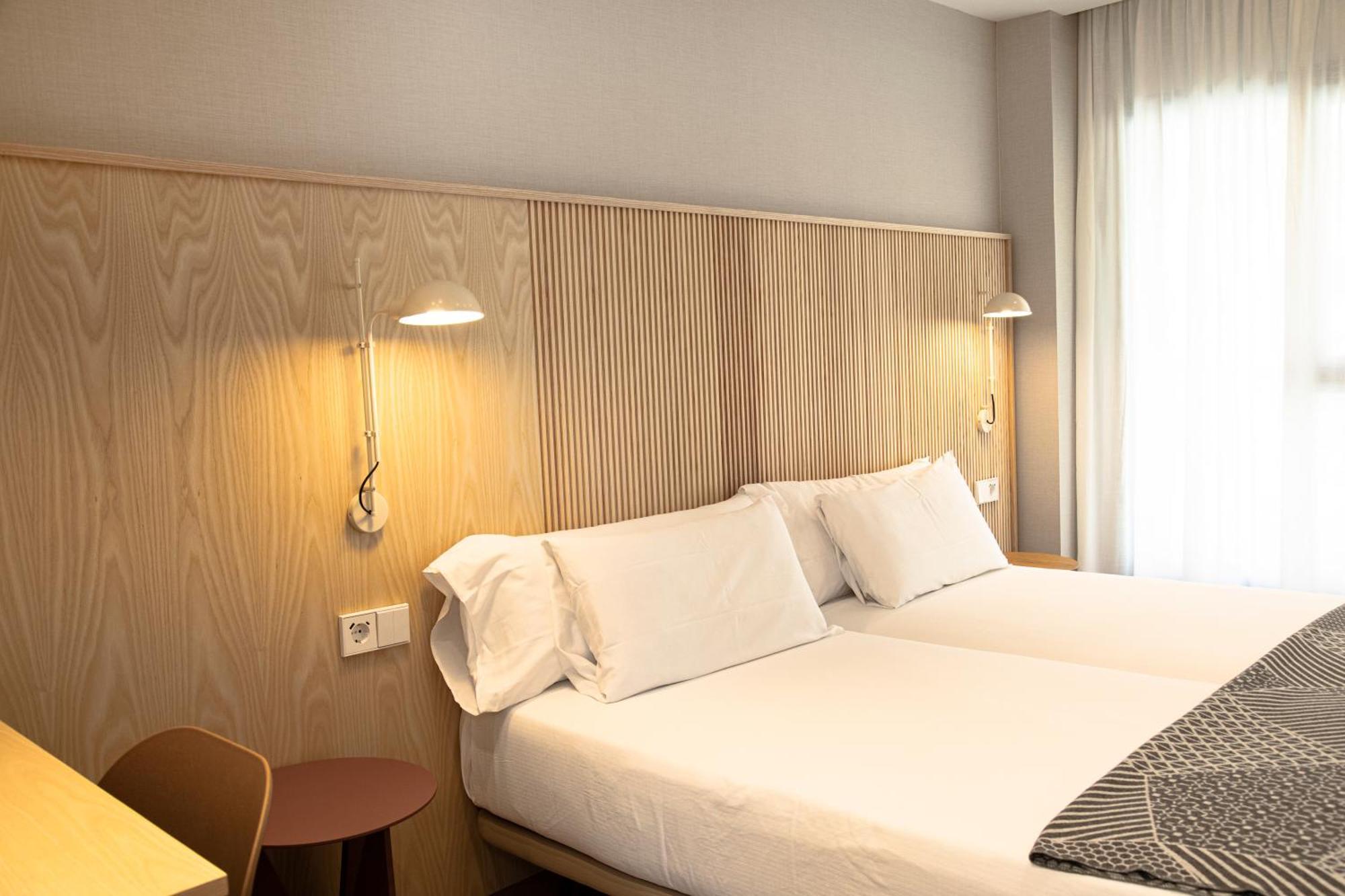 Hotel Dos Rios Origen Aínsa Exteriör bild